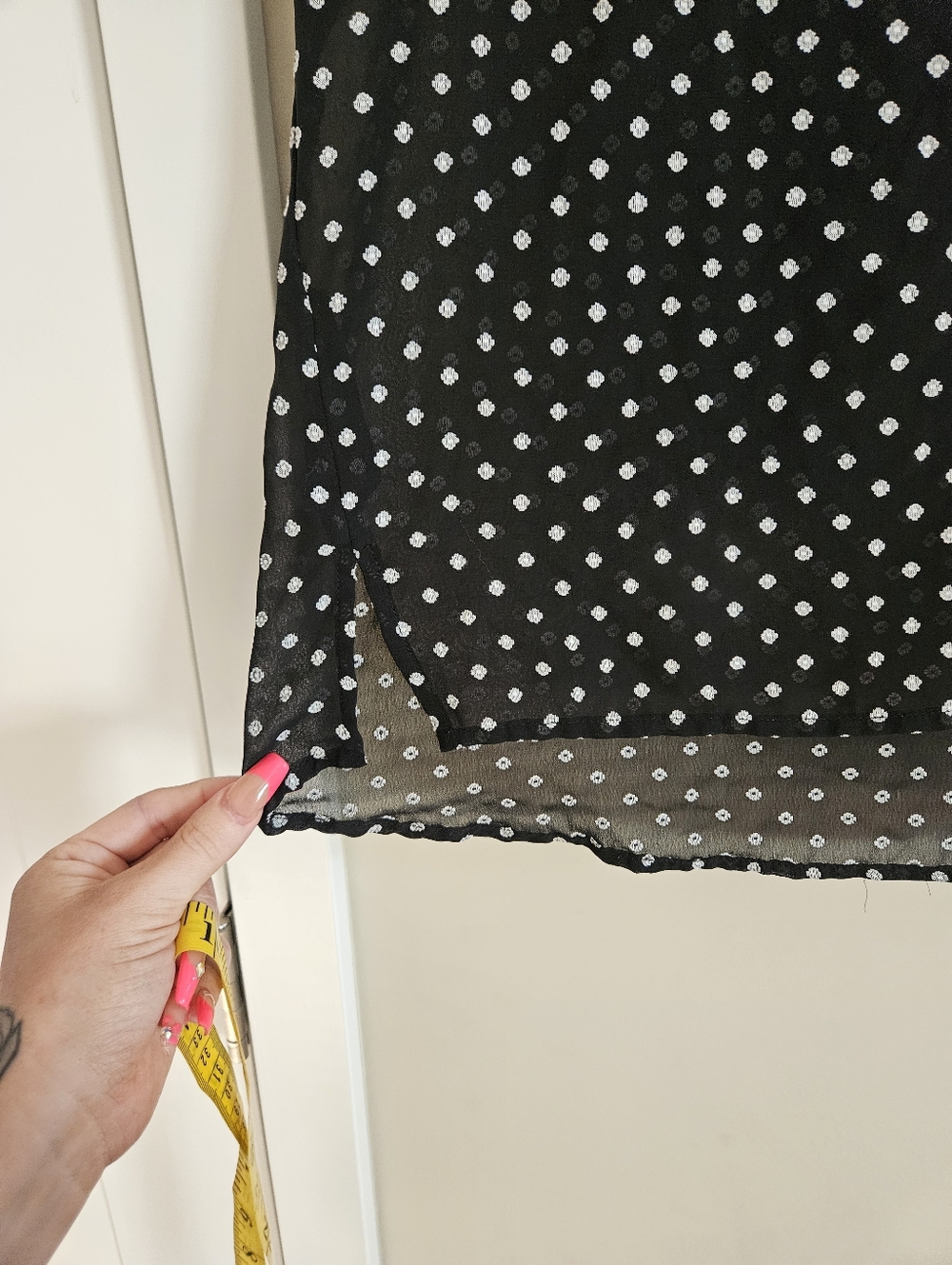 Pleoine Women's Black Polka Dot Short Sleeve Blouse Small Flowy Office Summer T - Picture 7 of 9
